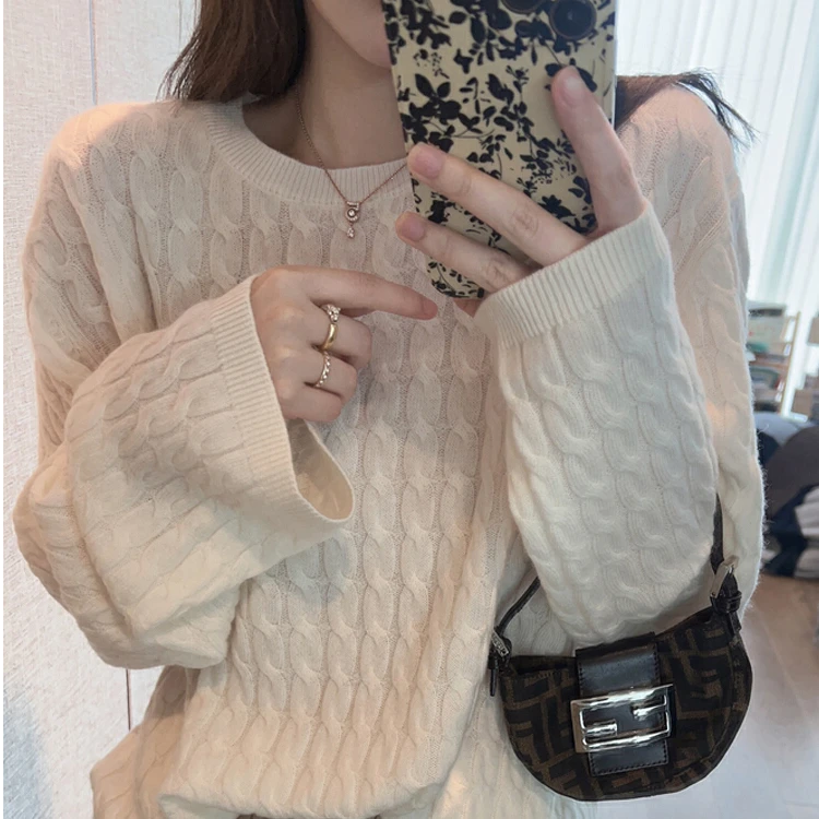 秋冬新款扭花圆领女士100羊毛衫通勤百搭慵懒风休闲套头针织上衣