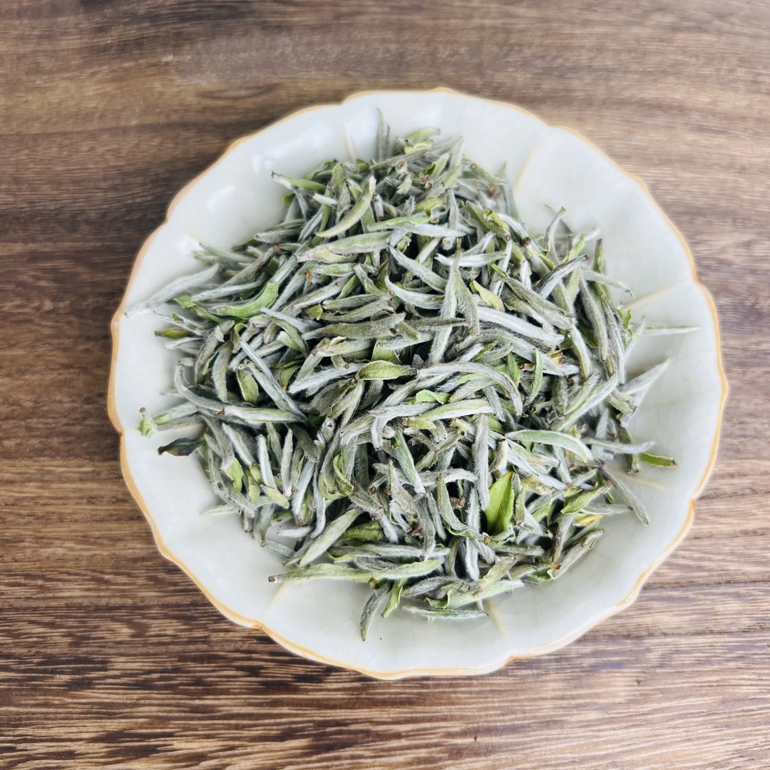 福鼎白茶2024华茶一号老树头采特级白毫银针毫香蜜韵米汤感