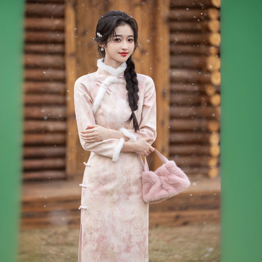 长袖旗袍女2025新款秋冬季改良新中式年轻款加绒加厚高端气质绝美