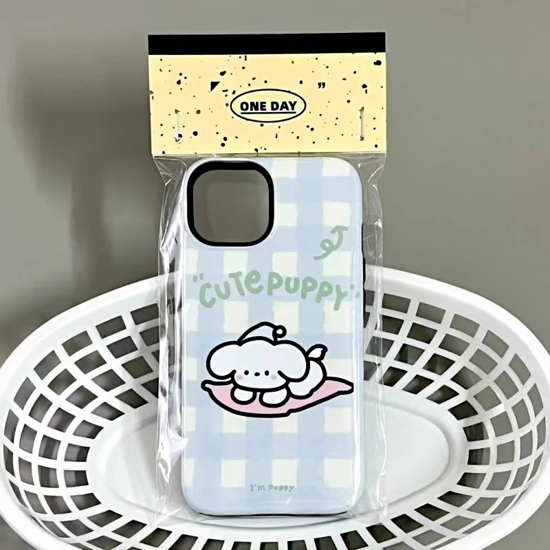 可爱格纹小狗适用苹果15Promax手机壳新款iPhone14/13p菲林二合一