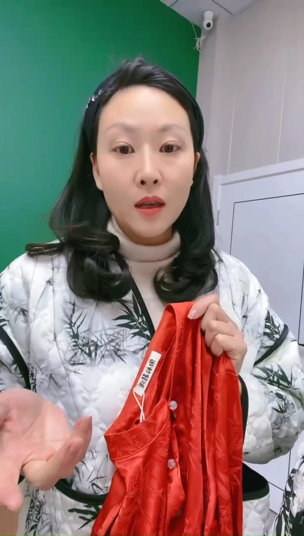 【闪购商品】产品39号红M