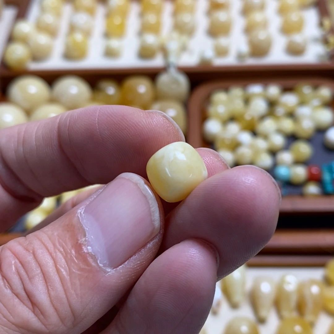 【闪购商品】琥珀琥珀画未镶嵌现****?