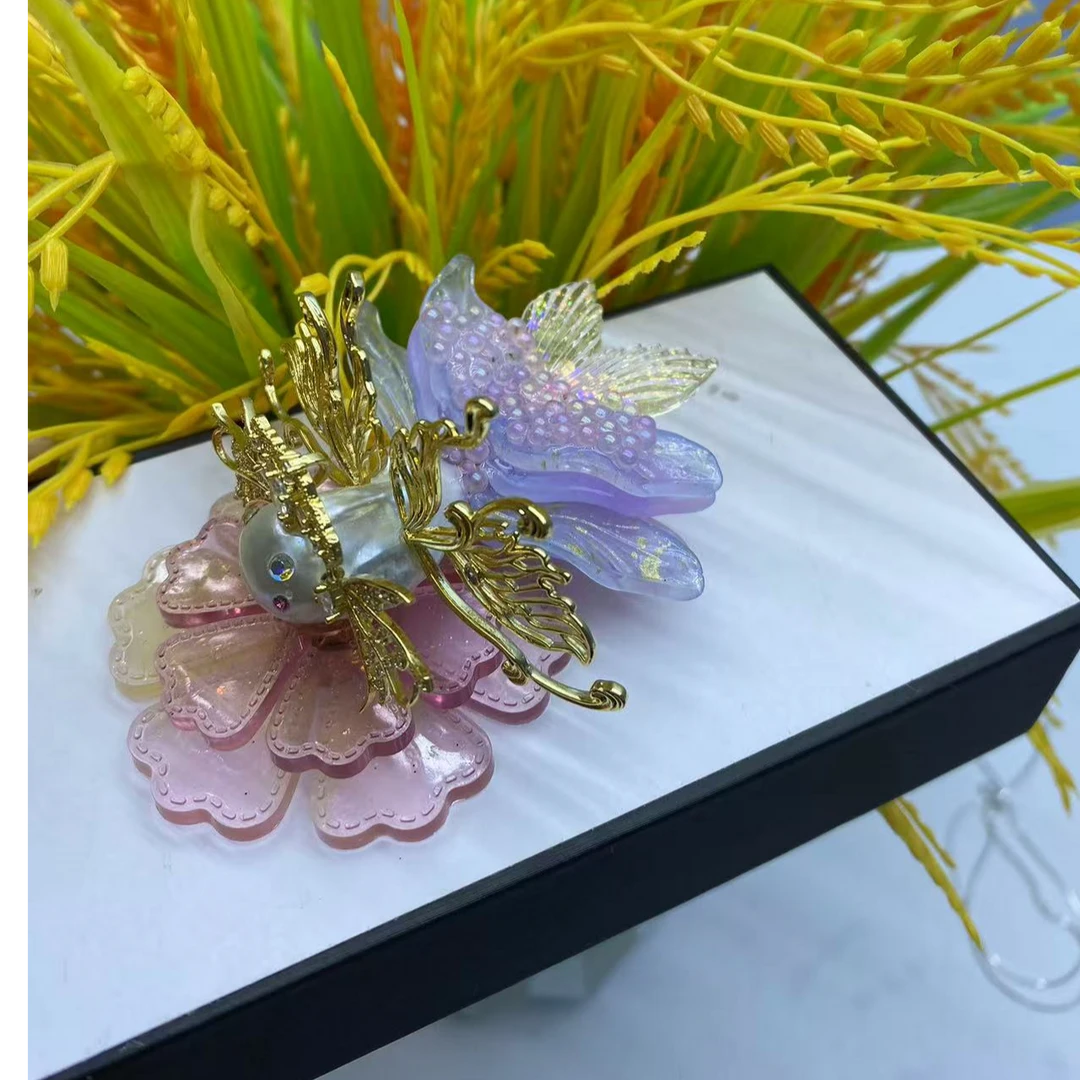 合金巴洛克珍珠六眼飞鱼摆件