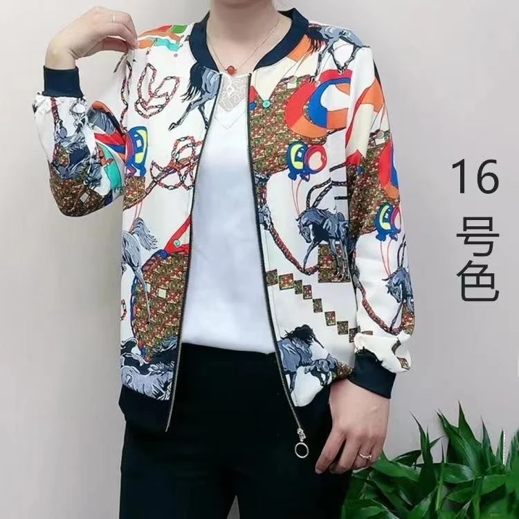 百搭春季印花棒球服短外套2023新款长袖宽松夹克小衫大码妈妈女装