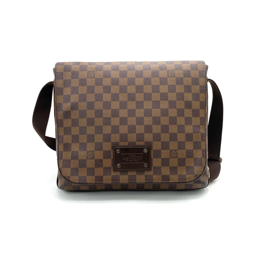 95新 LouisVuitton/路易威登 98新 棕棋盘格翻盖邮差包 尺寸30/26