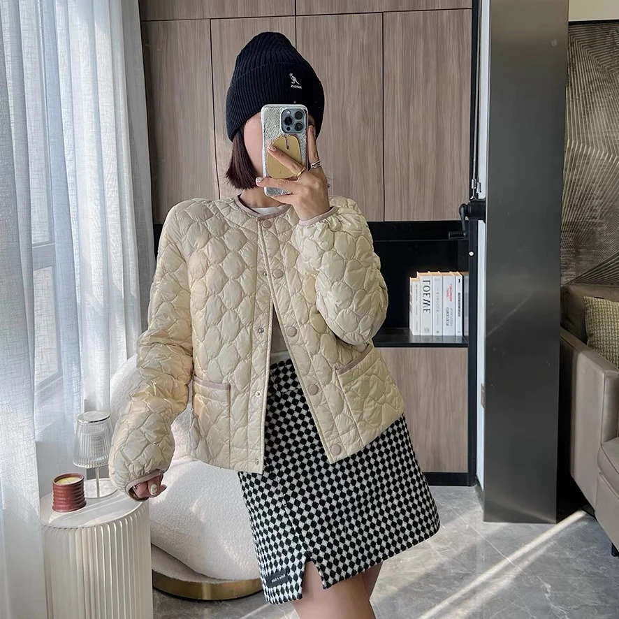 菱形格宽松轻薄羽绒服女短款小个子圆领小香风春秋冬外套百搭
