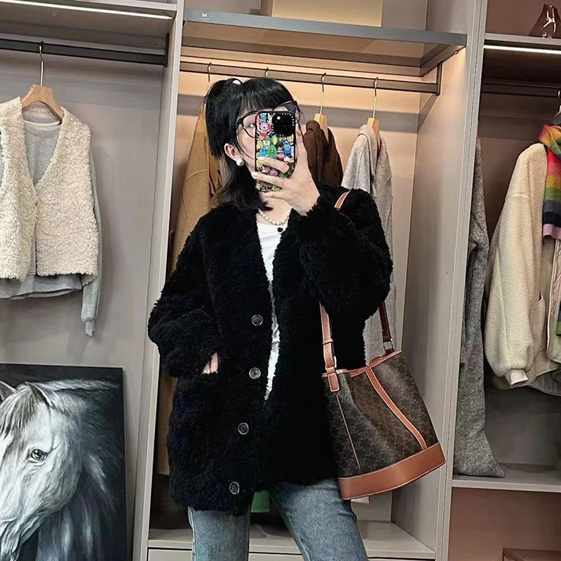 热力感黑色冬季羊毛外套女士韩版女秋冬宽松慵懒毛绒皮毛一体上衣