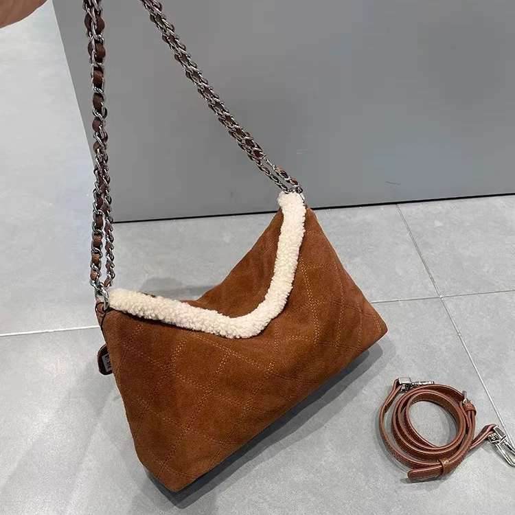 羊羔毛磨砂菱格牛皮女包2024新款韩版休闲腋下软单肩斜挎包潮包