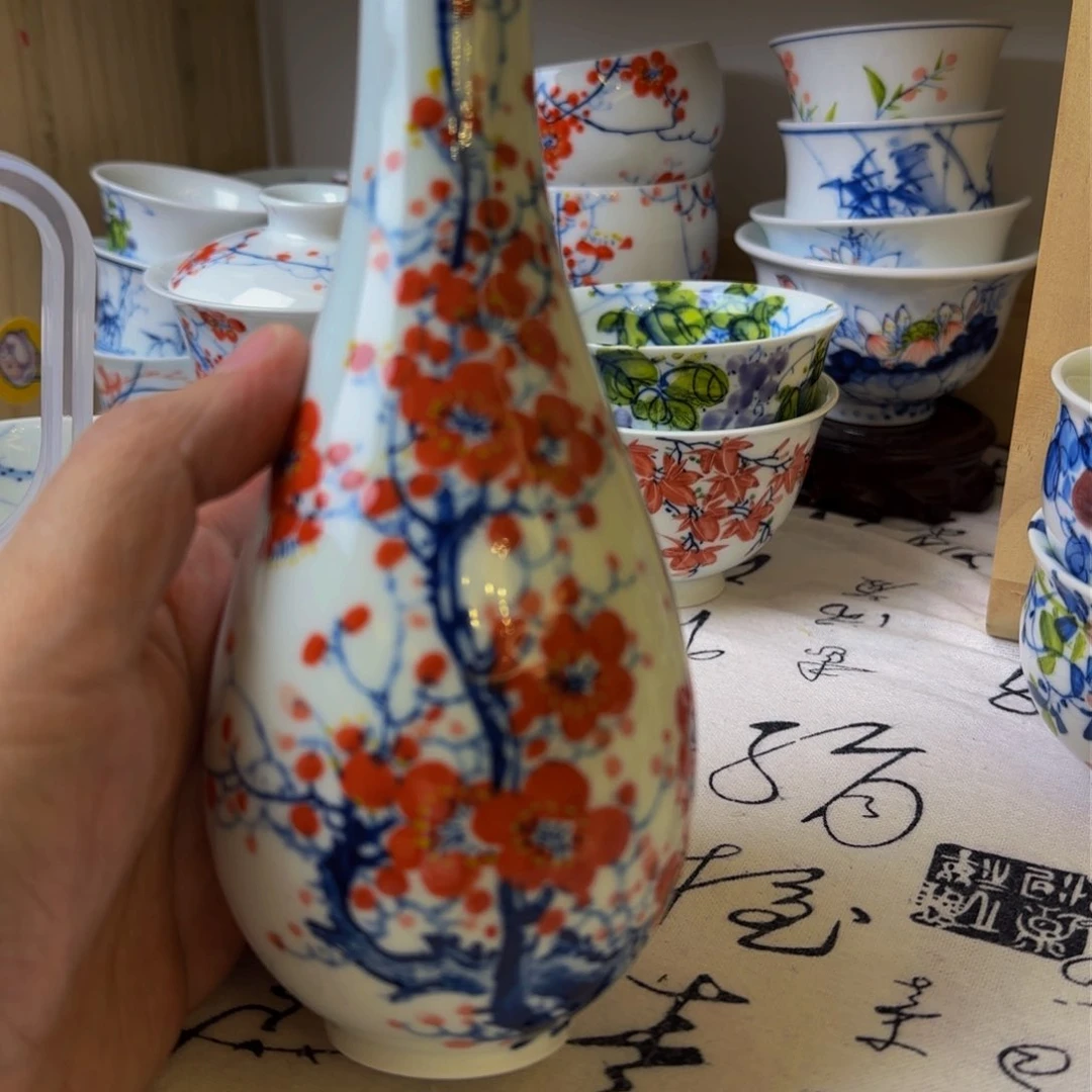 手绘釉下青花五彩手绘