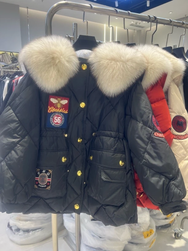 俊俊家 大翻领羽绒服