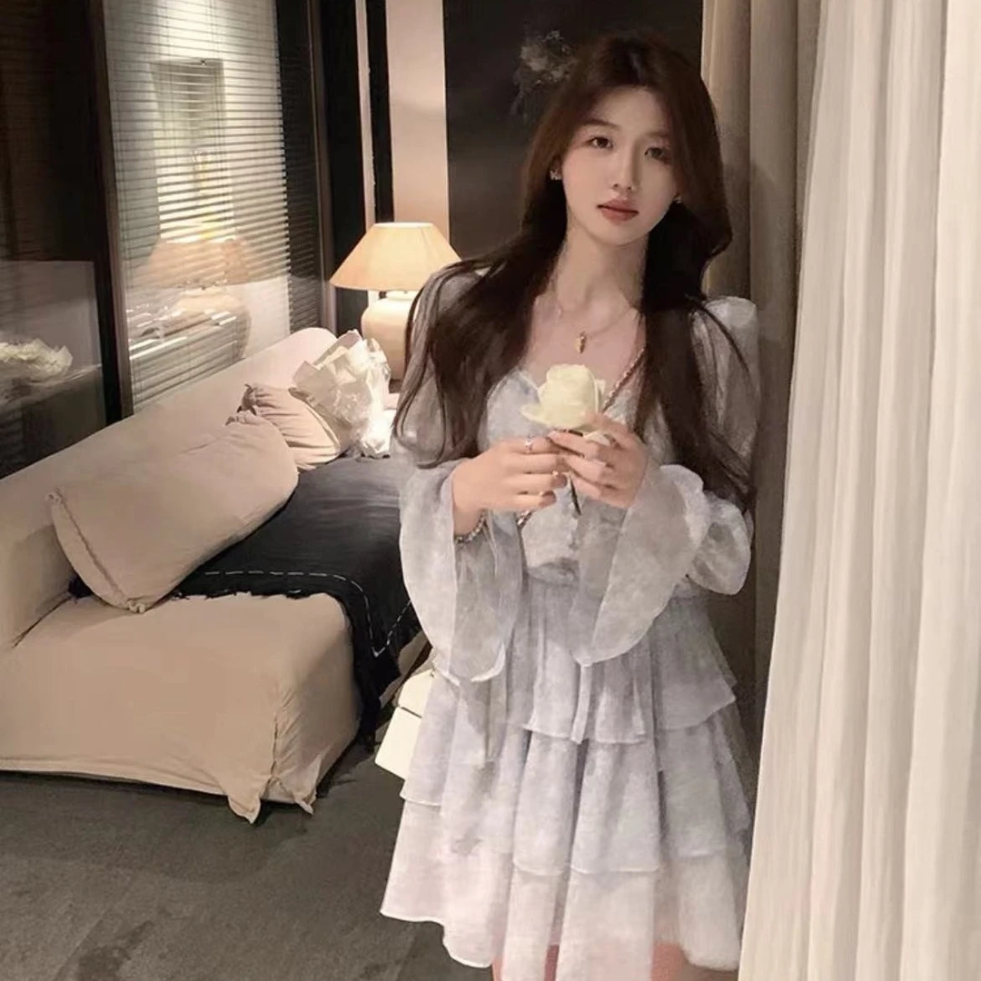 vivi辣妹杂款孤品小众显瘦洋气套装温柔裙子时尚宽松韩版蕾丝春季