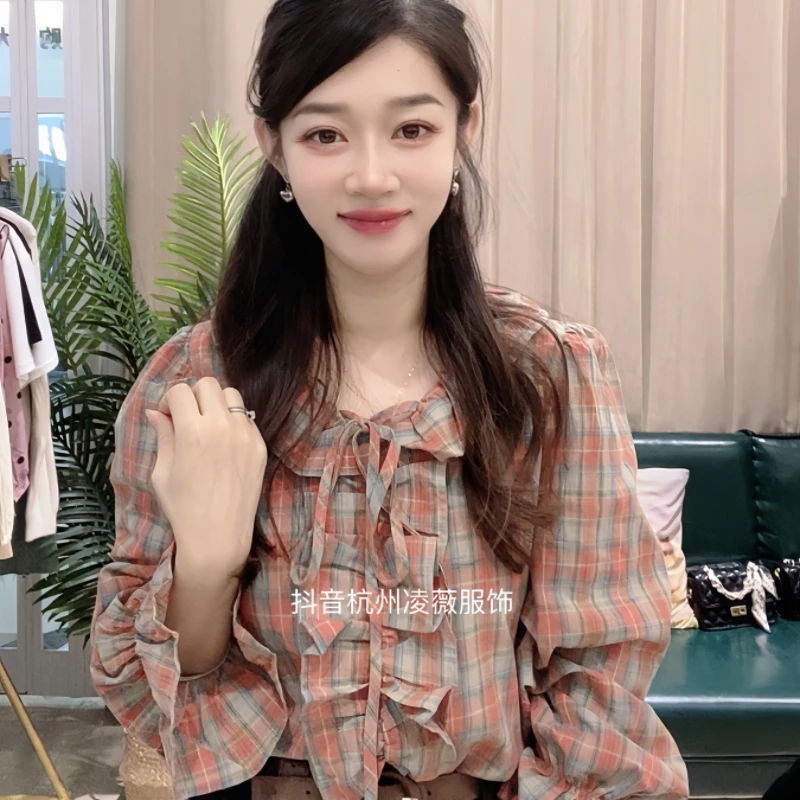 秋装新品格子白搭系带小衫5091