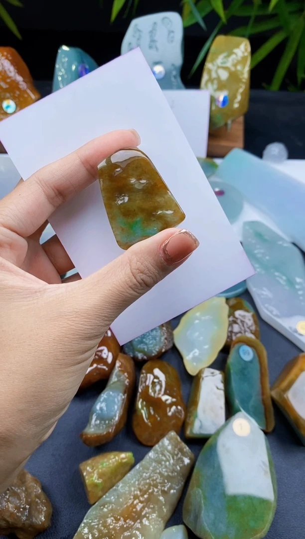 【闪购商品】定制翡翠未镶嵌翡翠
