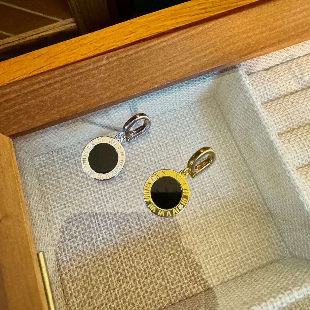 吊坠925银合成锆石 圆形经典黑白吊坠女纯银s925银饰简约素款气质