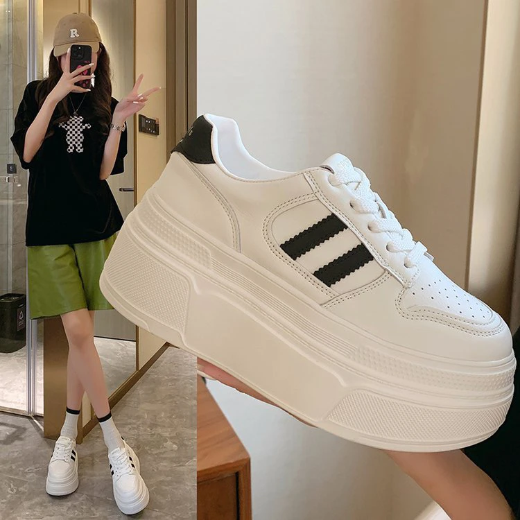 增高7cm厚底软皮小白鞋女2024秋新款小个子松糕软底板鞋休闲单鞋