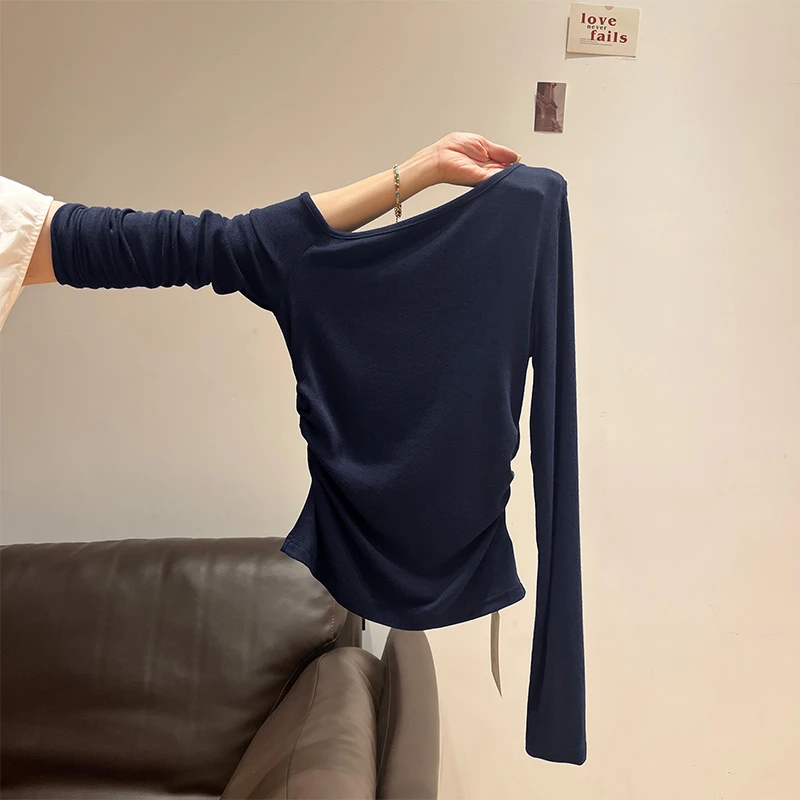 藏蓝斜肩长袖t恤女秋季褶皱收腰显瘦小众设计感紧身内搭打底上衣