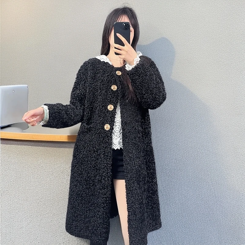 冬季气质简约皮毛一体外套女中长款圆领颗粒加厚保暖大衣女