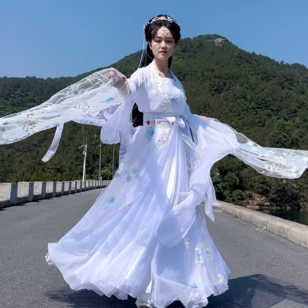 白色绣花广袖仙侠古风仙女服