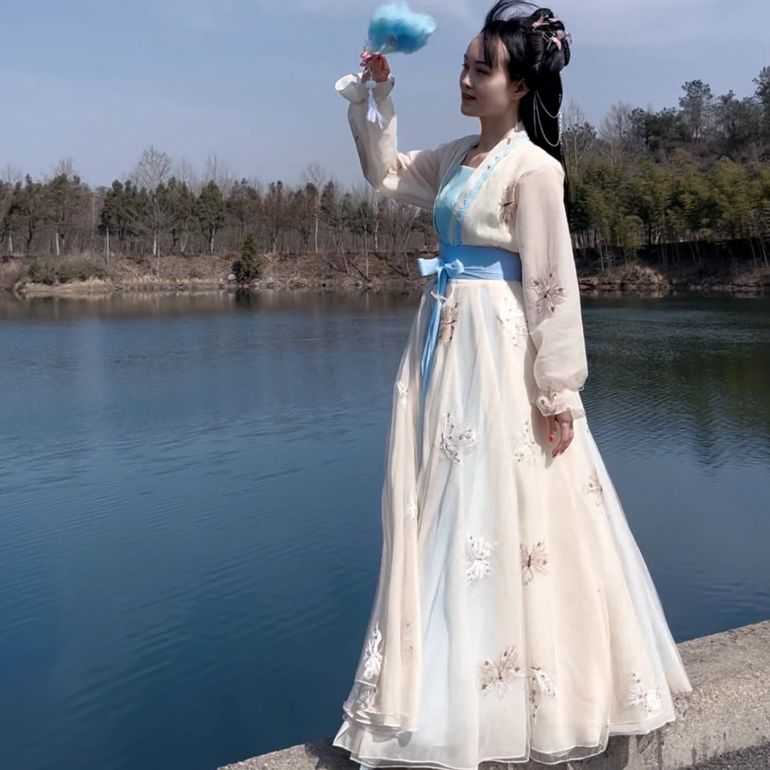 香槟蓝色小袖日常蝴蝶绣花纱古风仙侠影视仙女服
