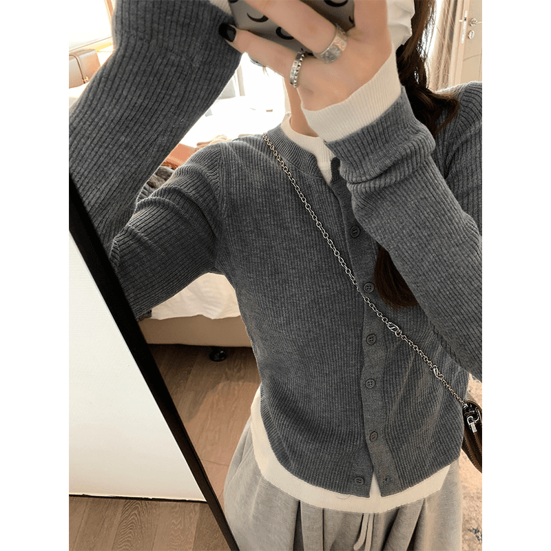 秋冬2024新款灰色假两件针织衫女设计感小众撞色拼接短款毛衣外套