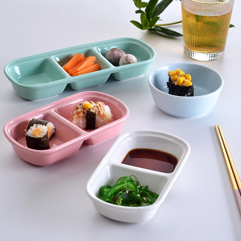 陶瓷三格碟子家用调味蘸料小菜小吃分格盘韩式烤肉两格彩色调料碟