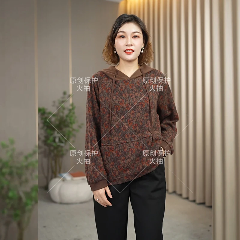 火袖D930时尚连帽印花上衣女2024新款宽松遮肚妈妈装薄款大码卫衣