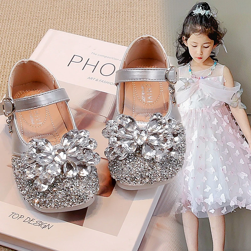 女童水晶鞋2024春秋新款女孩水钻公主风小皮鞋中小童软底时尚单鞋