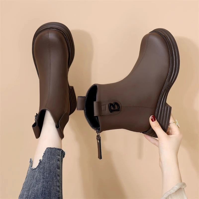 断码真软皮短靴2024冬季新款厚底英伦风马丁靴软底烟筒百搭瘦瘦靴