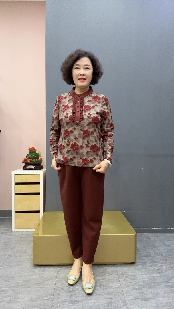 原创洋气棉柔弹力百搭加大码上衣
