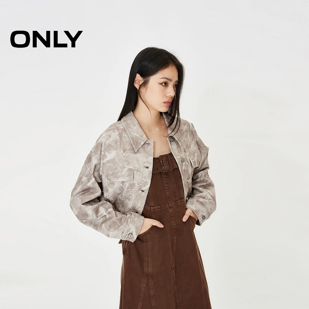 【辛小北专属】ONLY时尚设计感满印翻领宽松短款外套女|124136026