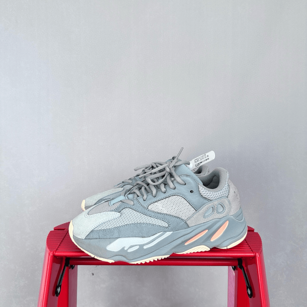 Yeezy700惯性40.5码 QQ0803休闲鞋