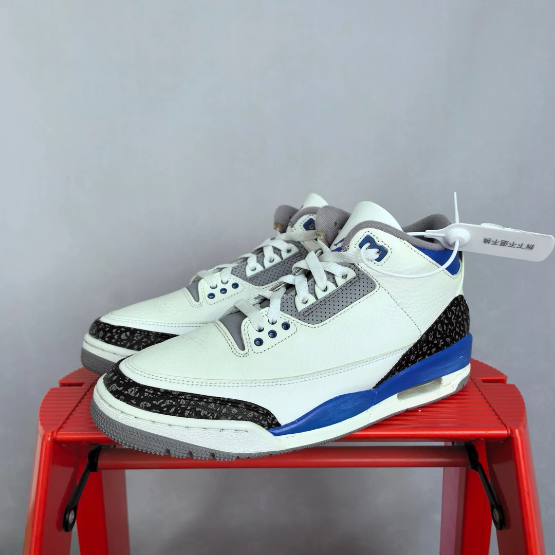aj3小闪电 41码  OO1114 鞋