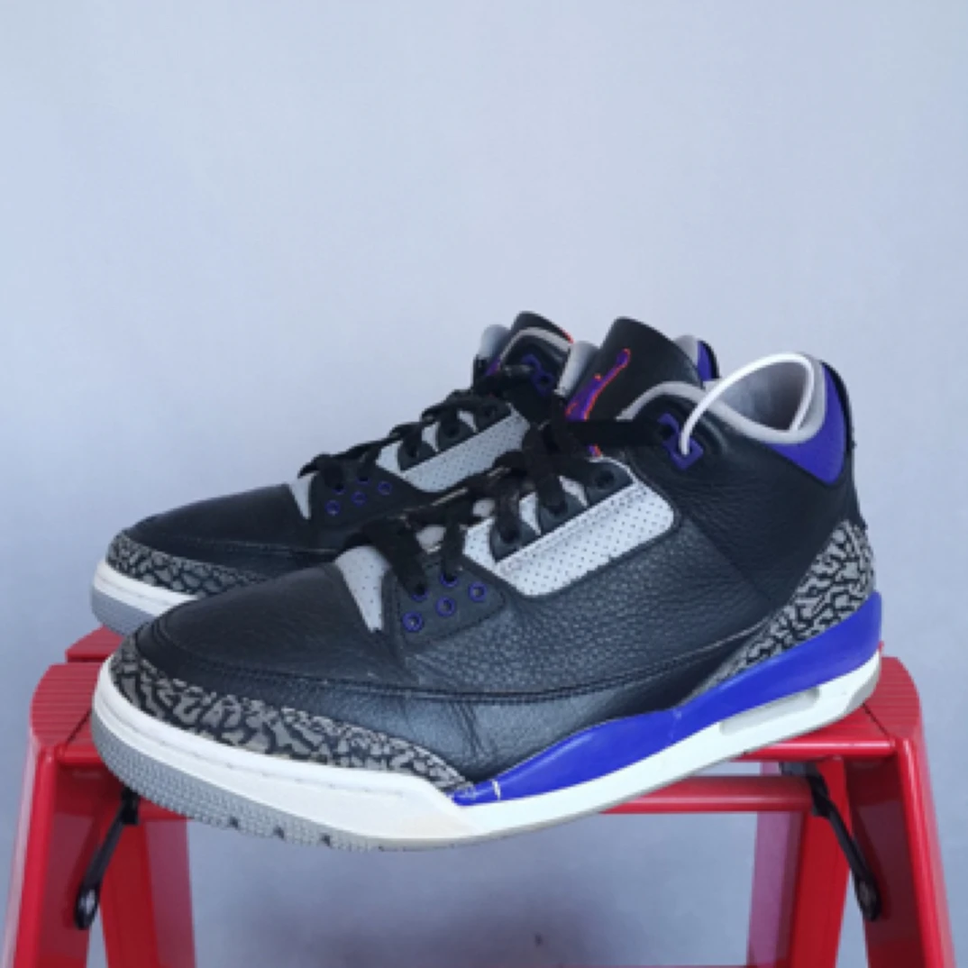 特价 Aj3黑紫43码 售价649 MM0605