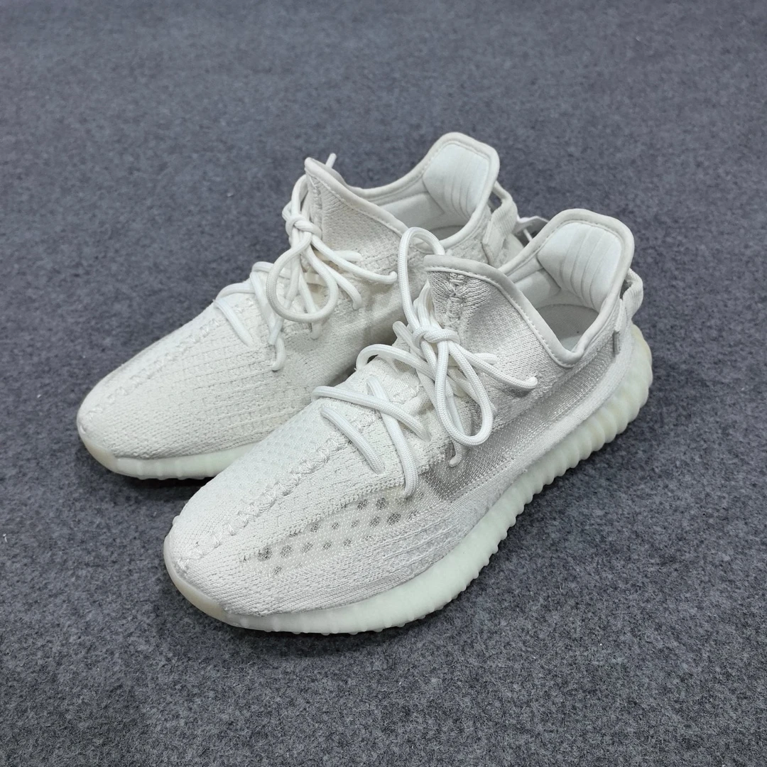 yeezy350纯白2.0 42.5码 RR0501休闲鞋