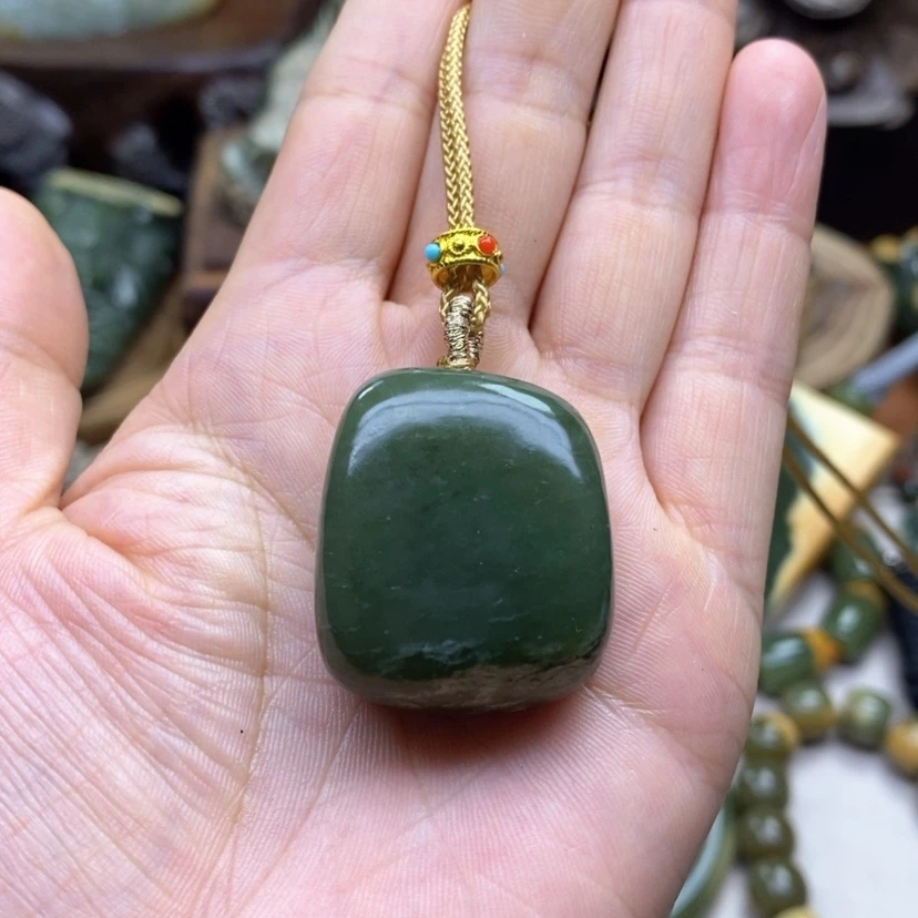 【闪购商品】岫岩河磨玉（透闪石质玉）挂件未镶嵌