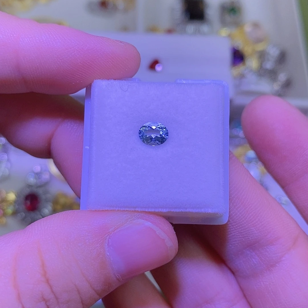 海蓝宝石裸石未镶嵌