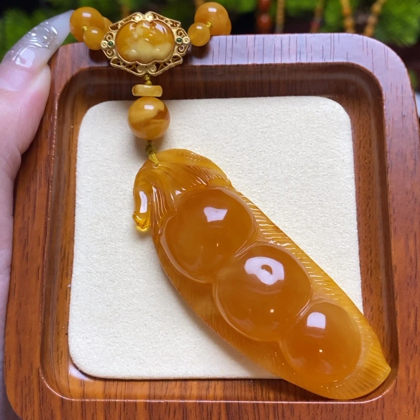 【闪购商品】蜜蜡裸石未镶嵌项链