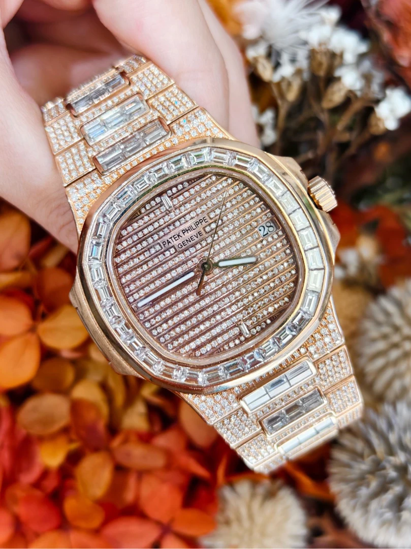 95新 Patek Philippe/百达翡丽 百达翡丽/5711/单表/后钻/40mm