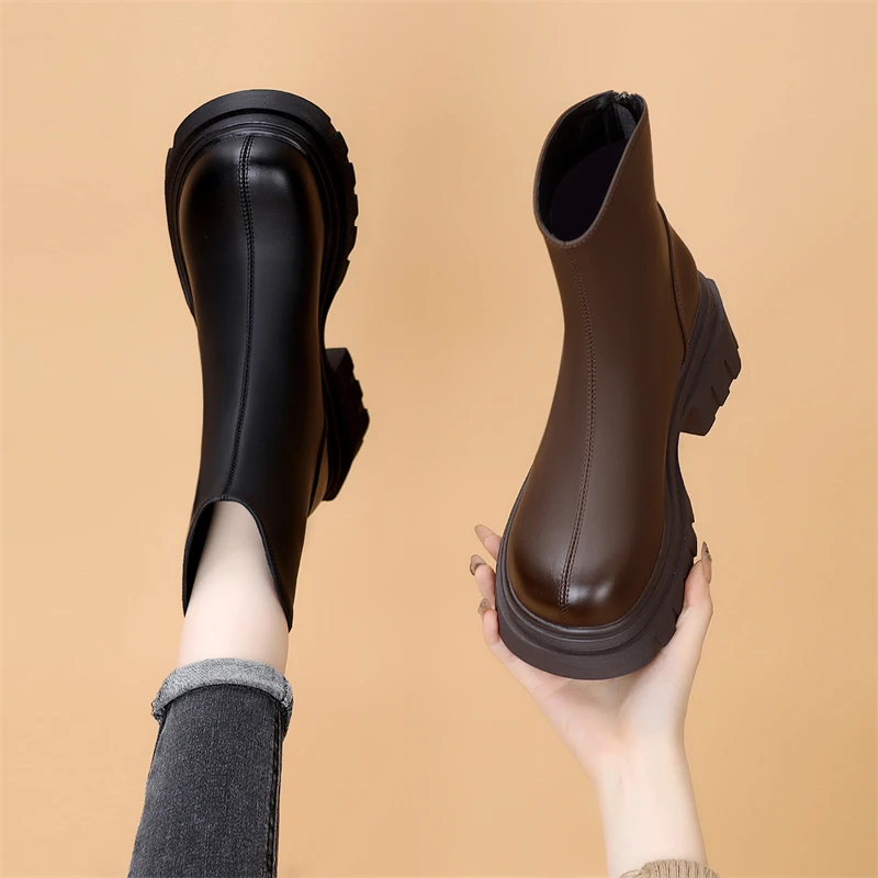 真皮厚底时装短靴女2024年秋冬新款小个子增高加绒圆头炸街烟筒靴