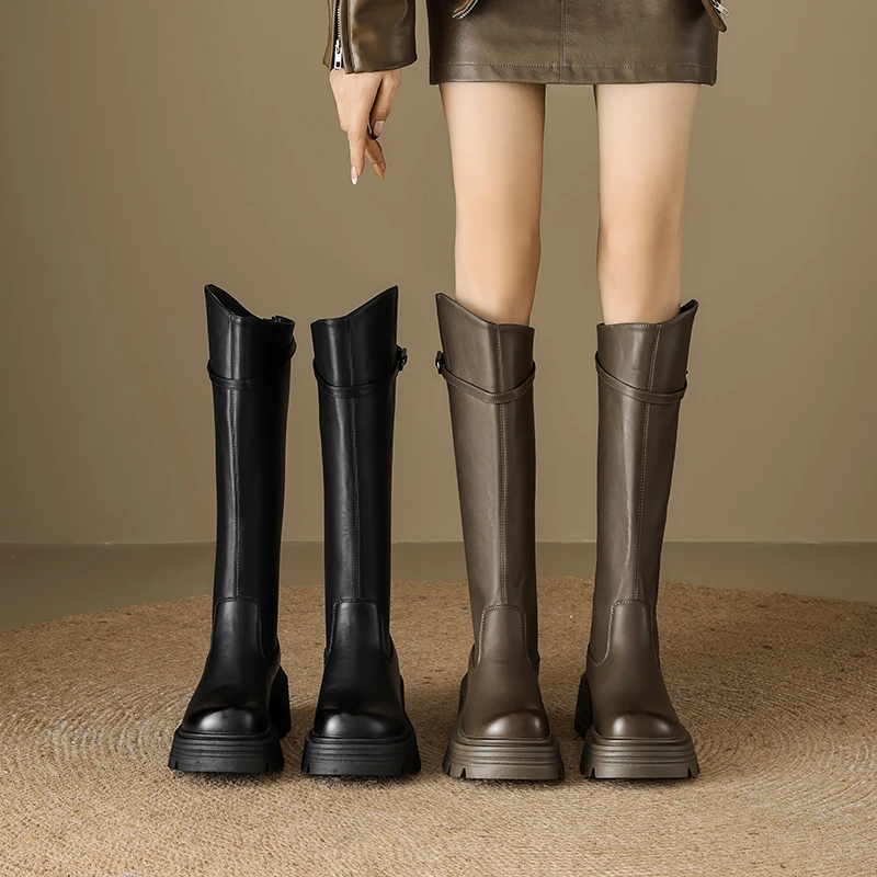 2025秋冬新款轻便真皮厚底增高长靴子后拉链胖mm大筒围骑士靴女款