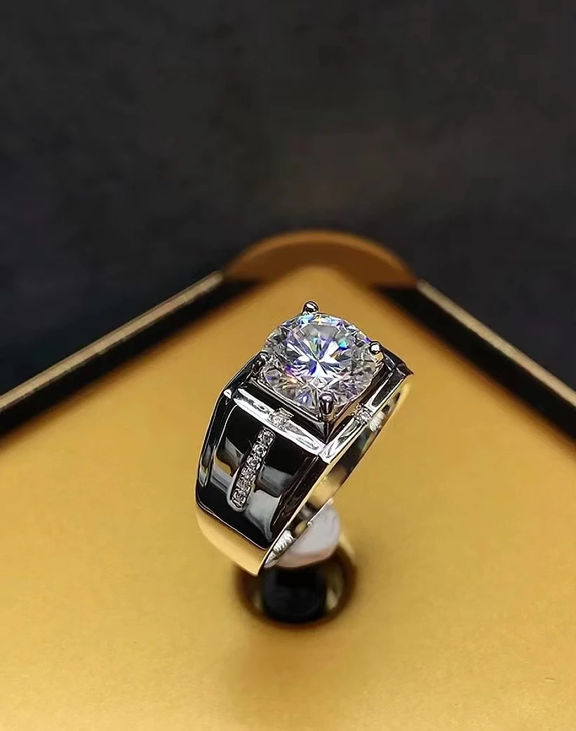 925银莫桑石戒指 十字款式男戒经典大气稳重男款四爪合成碳硅石