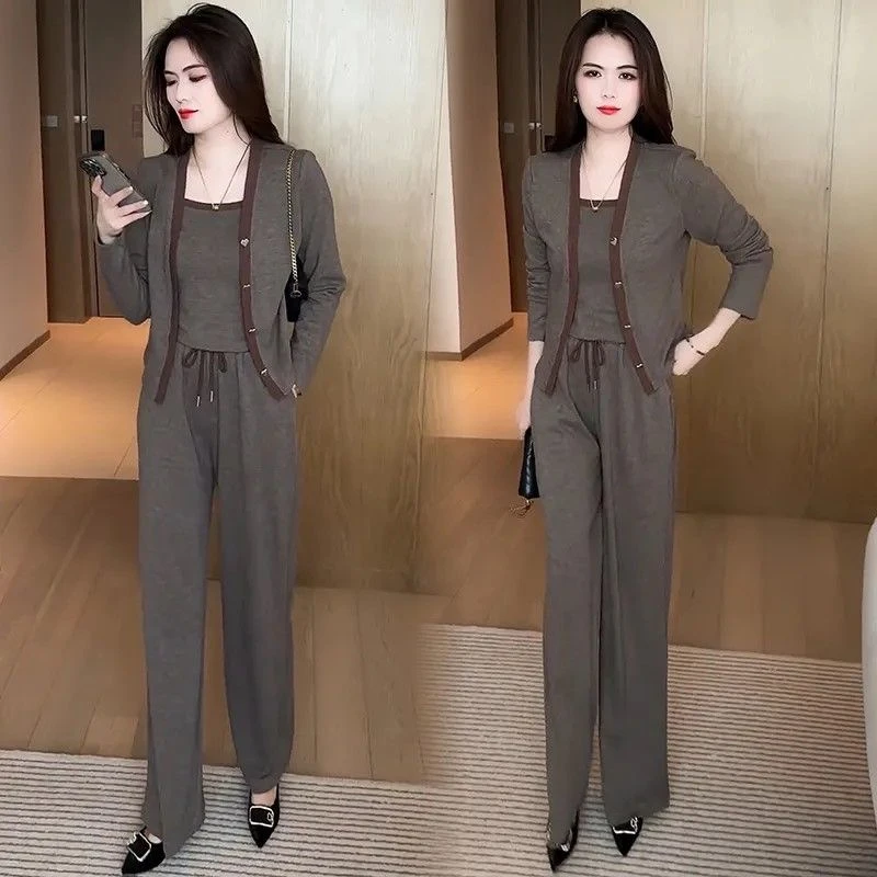 2024新秋季三件套韩版咖色撞色打底背心开衫外套高腰休闲裤女装01