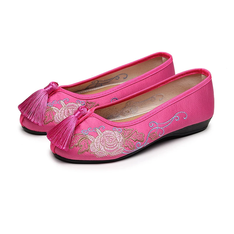 【汉诺依】718-25+流苏新款绣花鞋新娘婚鞋国风女单鞋女鞋平底汉服