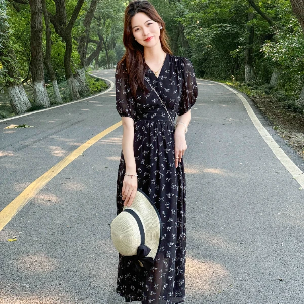 【白桃乌龙】2024春夏碎花法式时尚气质显瘦高级感女装连衣裙