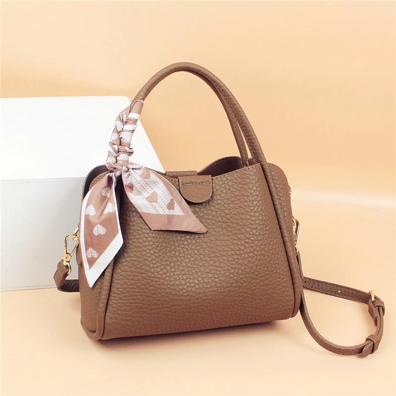 手提包包女士2025新款韩版百搭菜篮子水桶包送妈妈中年洋气斜挎包