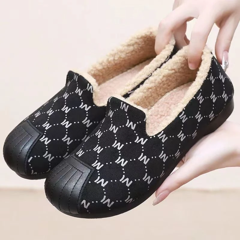 2024软底豆豆鞋时尚保暖一脚蹬休闲家居鞋防滑毛毛鞋平底妈妈鞋
