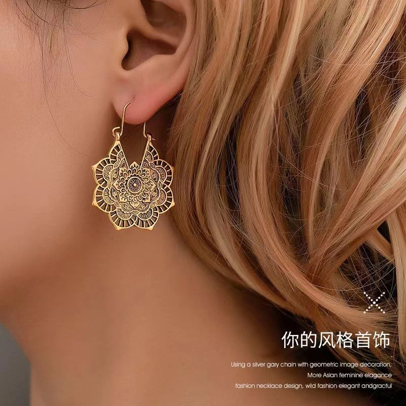 简约个性花朵耳环女复古耳饰波西米亚民族风雕花几何花卉耳坠耳环
