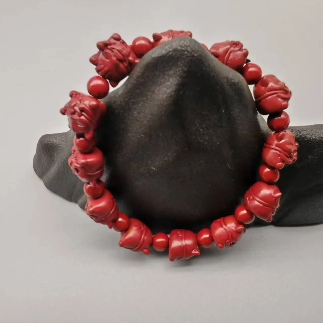 含辰砂工艺品ZA659-紫色雕刻招财猫带隔珠精美手串