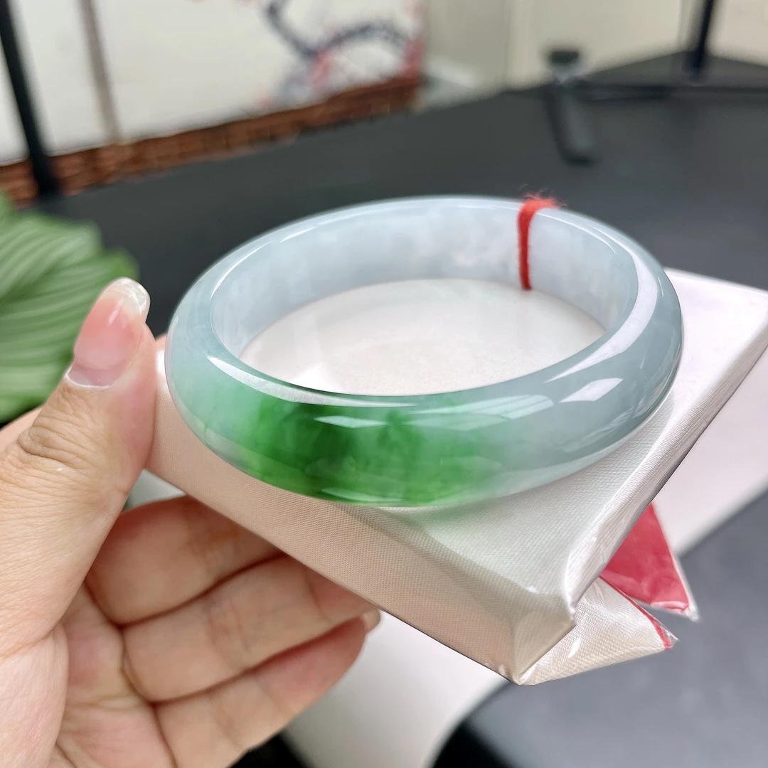 天然缅甸翡翠58,59冰绿