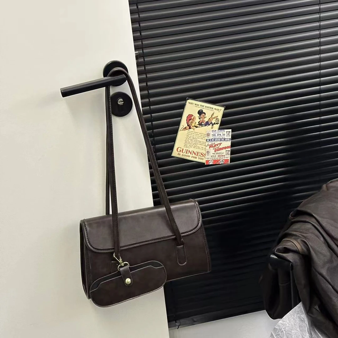 2024秋冬新款复古雅丹系小众百搭腋下包单肩法棍包A074